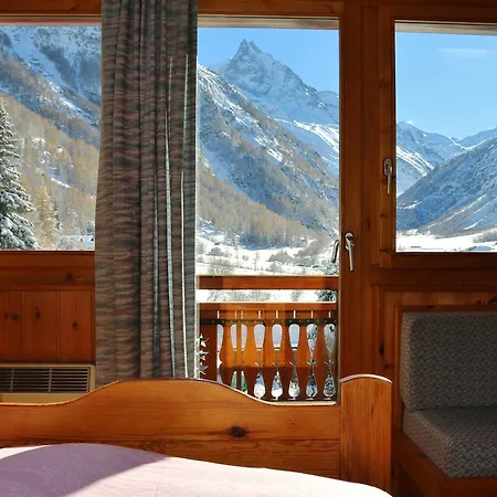 Hotel Les Bouquetins 3* Zinal