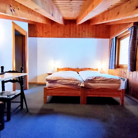 Garni Les Bouquetins Hotel 3*