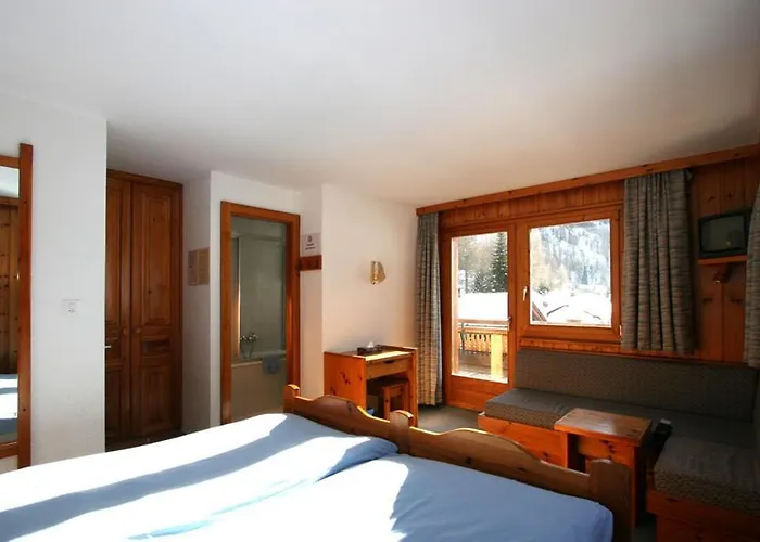 Garni Les Bouquetins فندق