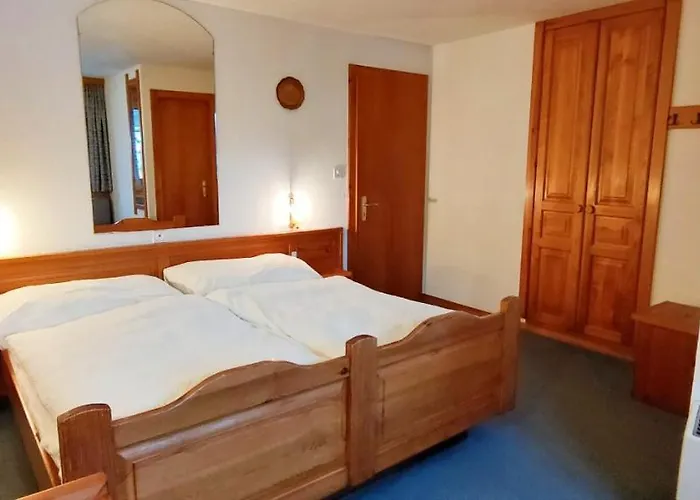 فندق Garni Les Bouquetins 3*