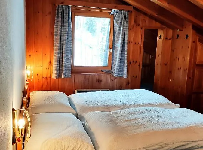 Garni Les Bouquetins زينل