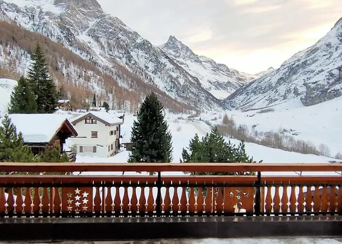 Garni Les Bouquetins فندق 3*