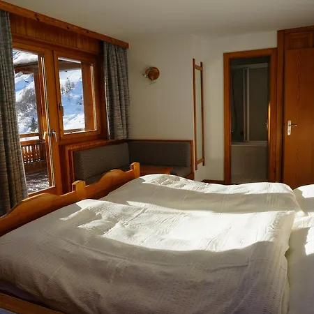 Les Bouquetins Hotel
